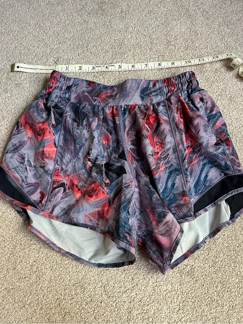 Lululemon Hotty Hot Low-Rise Lined Short 4